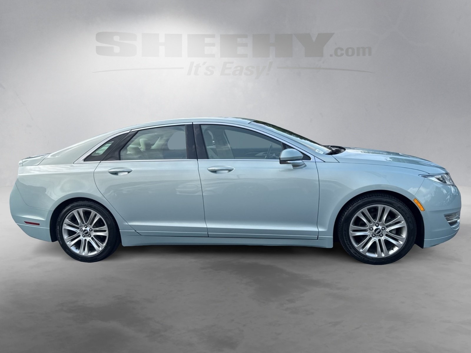 2013 Lincoln MKZ Hybrid photo 10