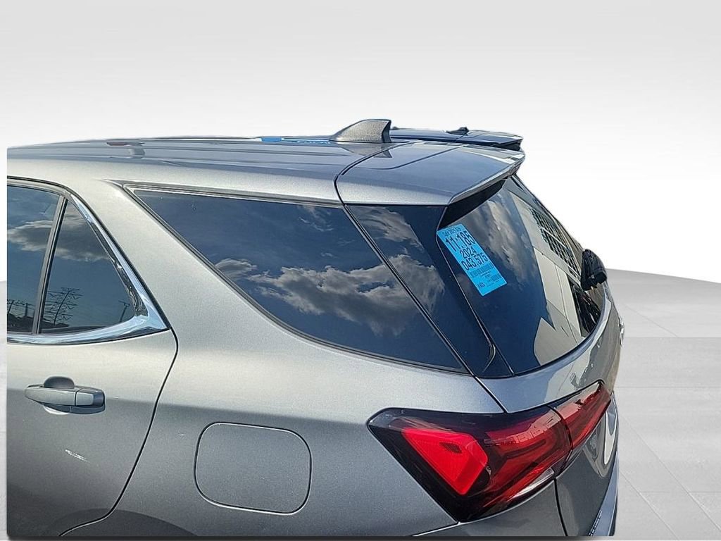 2024 Chevrolet Equinox LT photo 19