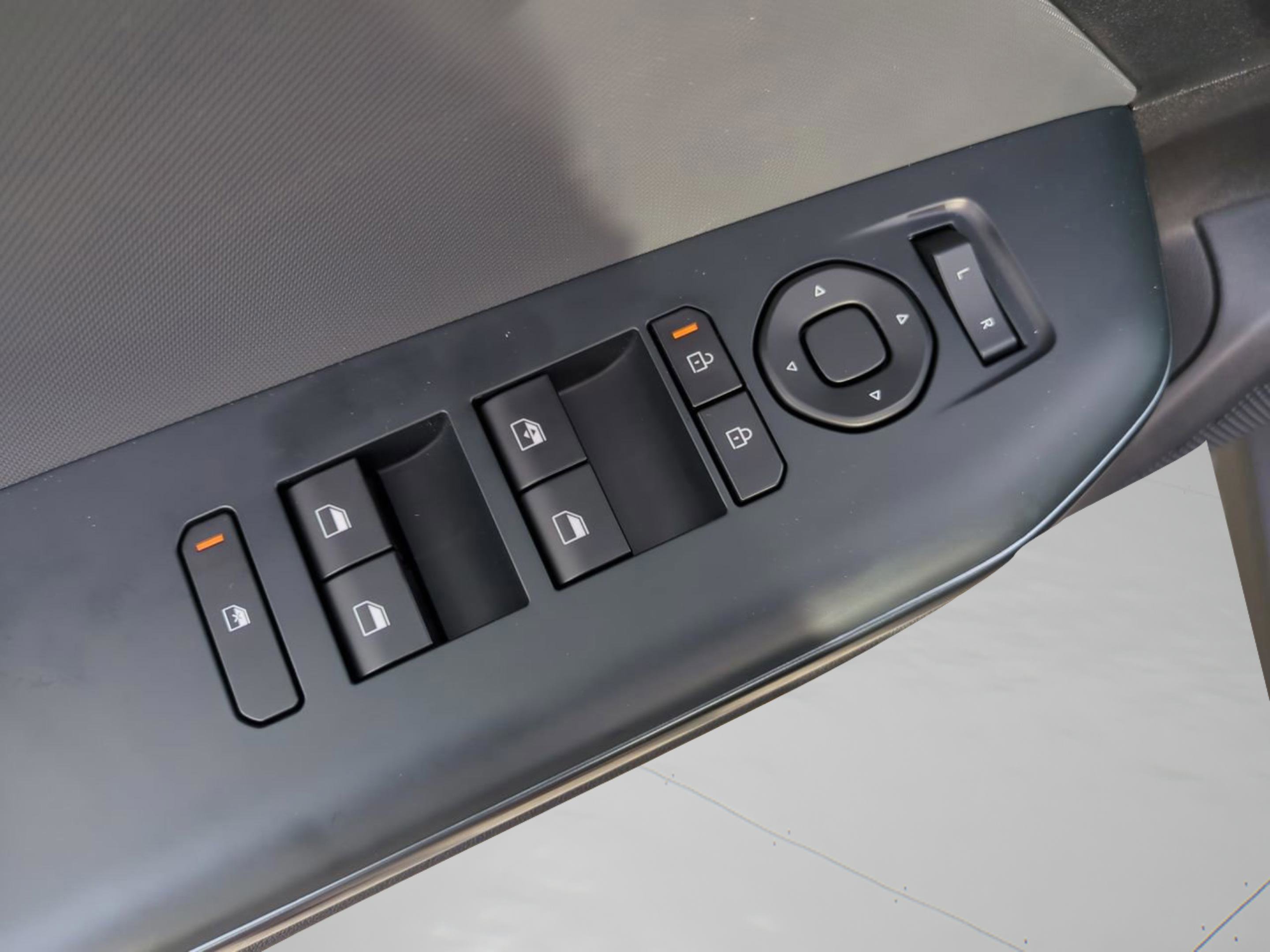 2025 Kia K4 LXS photo 21