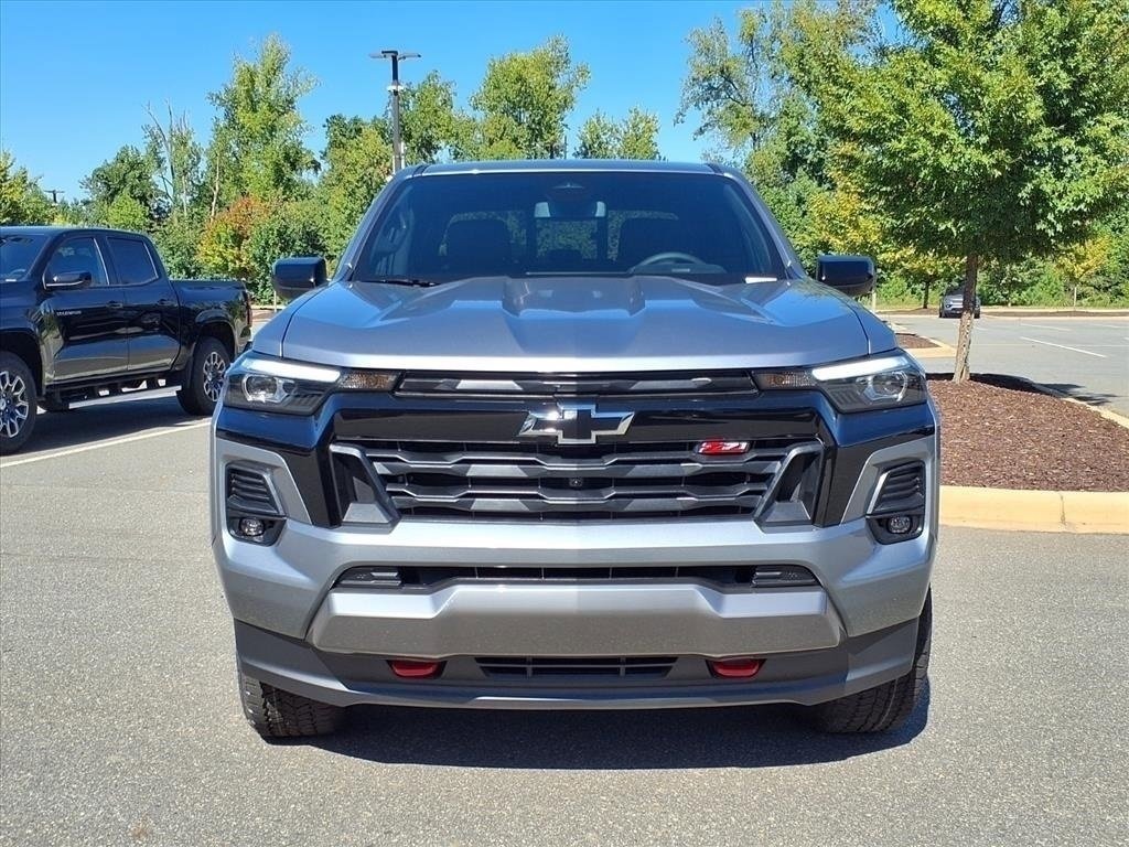 2026 Chevrolet Colorado Z71 photo 2