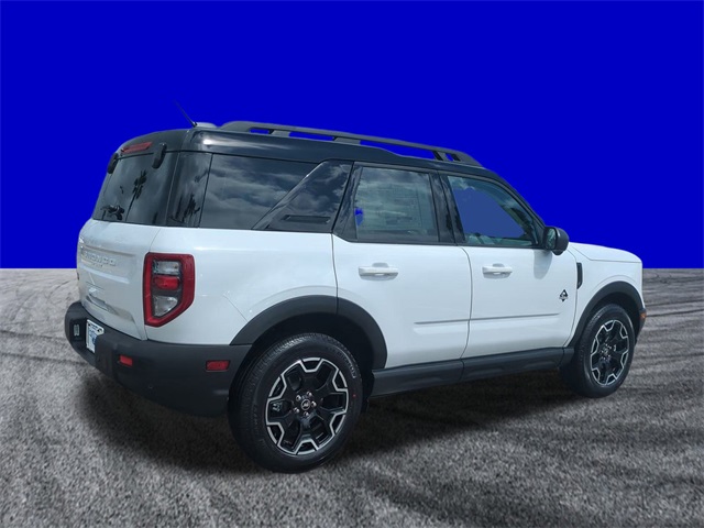 2025 Ford Bronco Sport Outer Banks photo 4