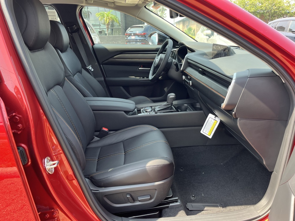 2025 Mazda CX-50 Premium photo 12