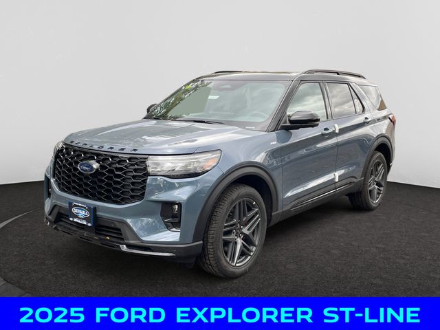 2025 Ford Explorer ST-LINE's photo