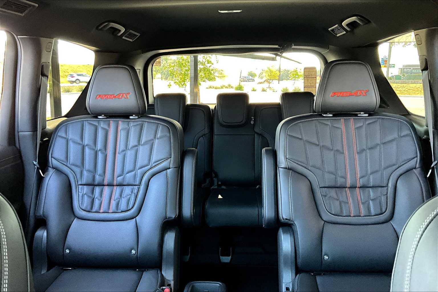 2026 Nissan Armada photo 18