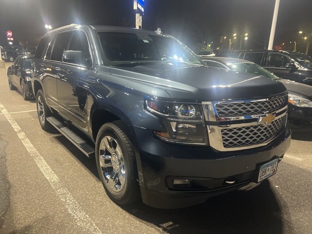 2019 Chevrolet Tahoe LT photo 2