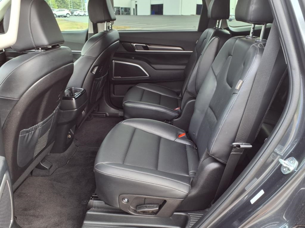2024 Kia Telluride S photo 22