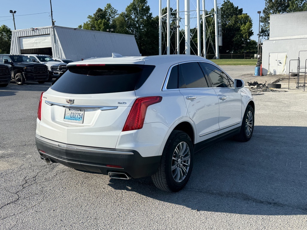 2017 Cadillac XT5 Luxury photo 4