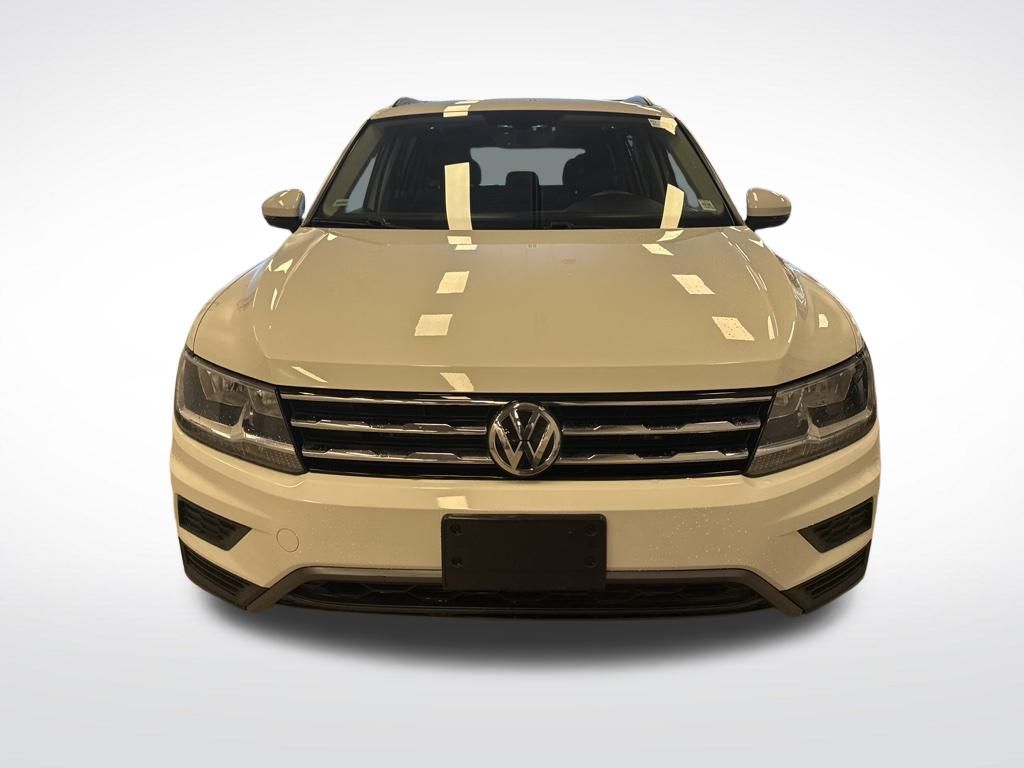 2021 Volkswagen Tiguan SE photo 2