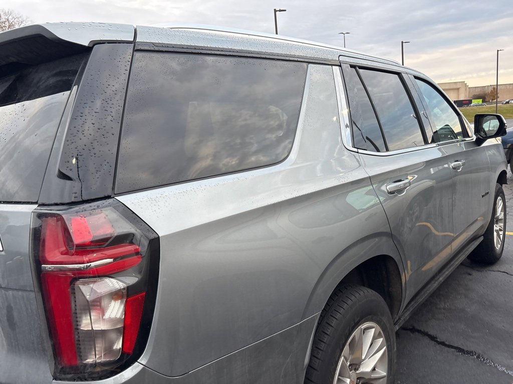 2024 Chevrolet Tahoe Premier photo 2