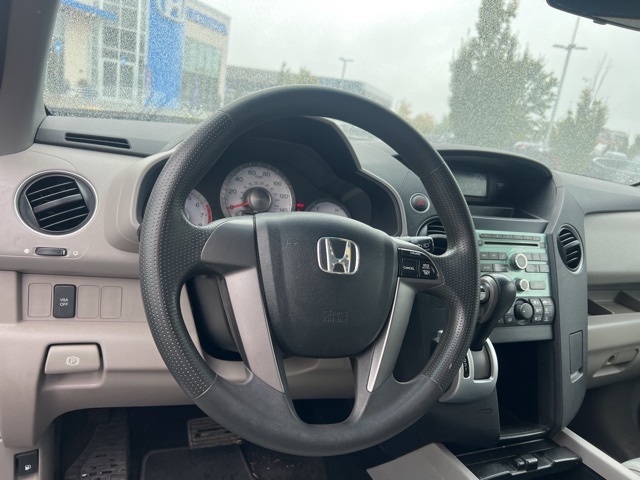 2011 Honda Pilot LX photo 8