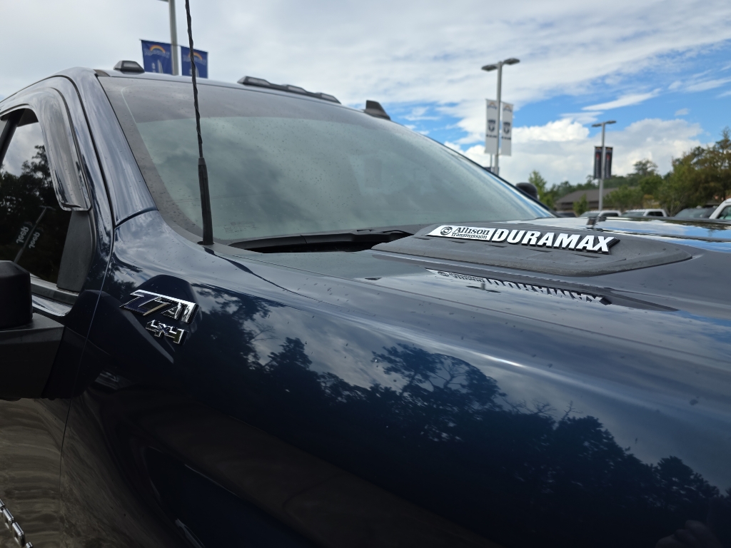2020 Chevrolet Silverado 3500HD LT photo 10
