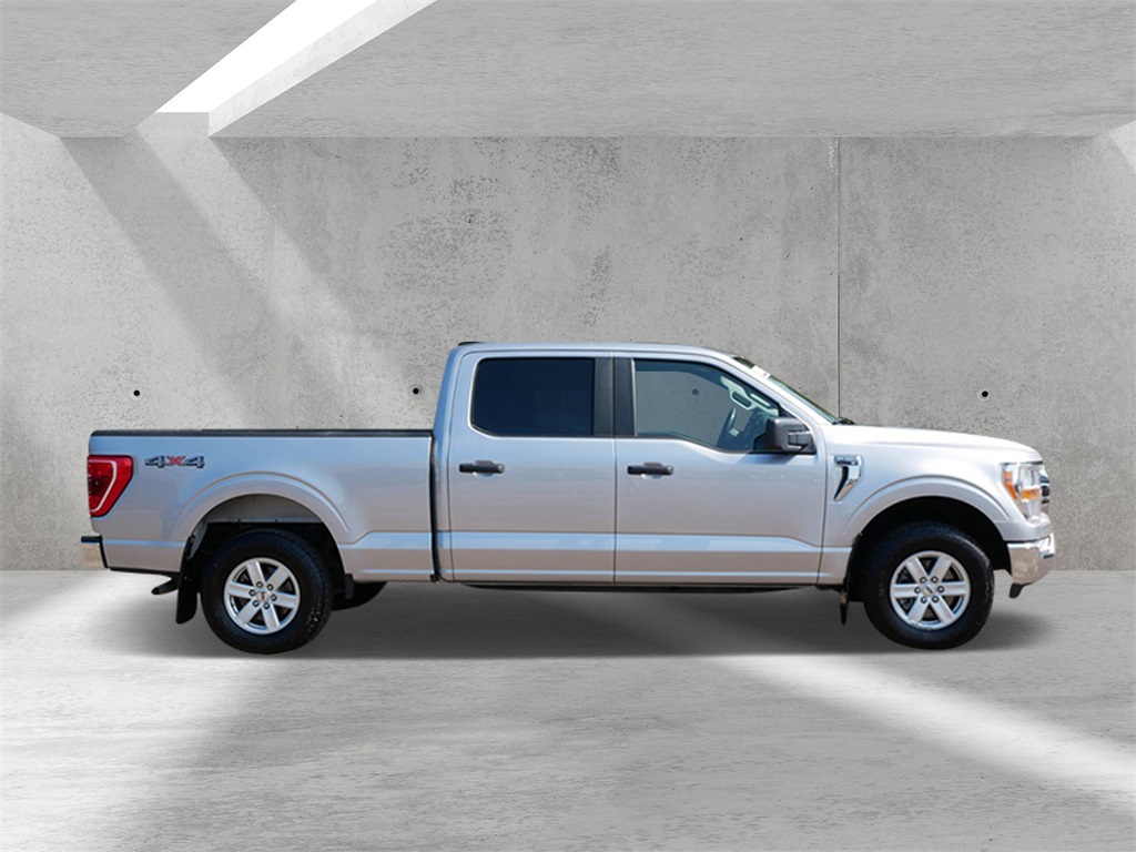 2022 Ford F-150 XLT photo 2