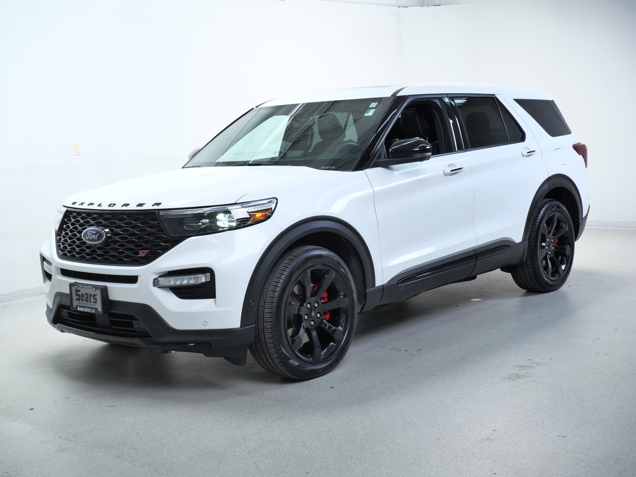 2022 Ford Explorer ST photo 7