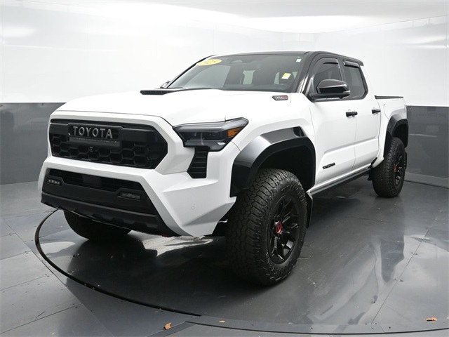 2025 Toyota Tacoma TRD Pro's photo