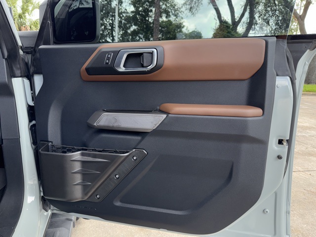 2023 Ford Bronco Outer Banks photo 14