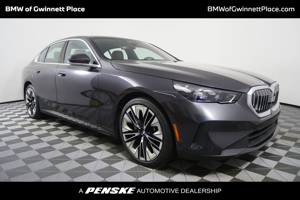 2025 BMW 5 Series 530i's photo