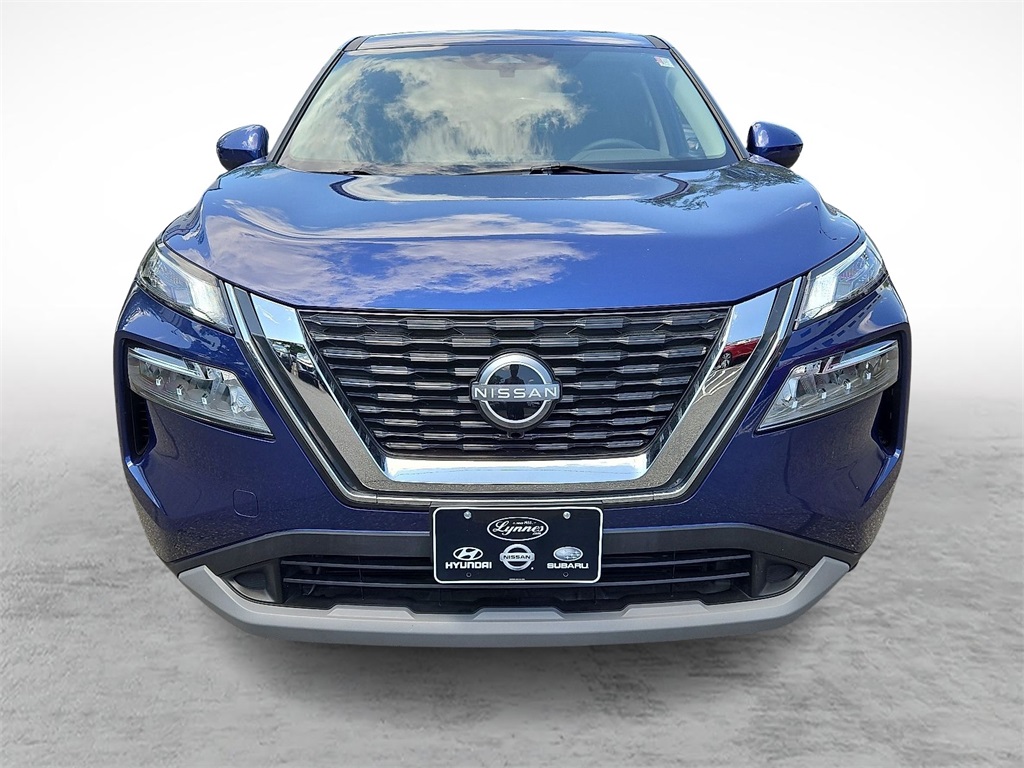 2023 Nissan Rogue SV photo 3