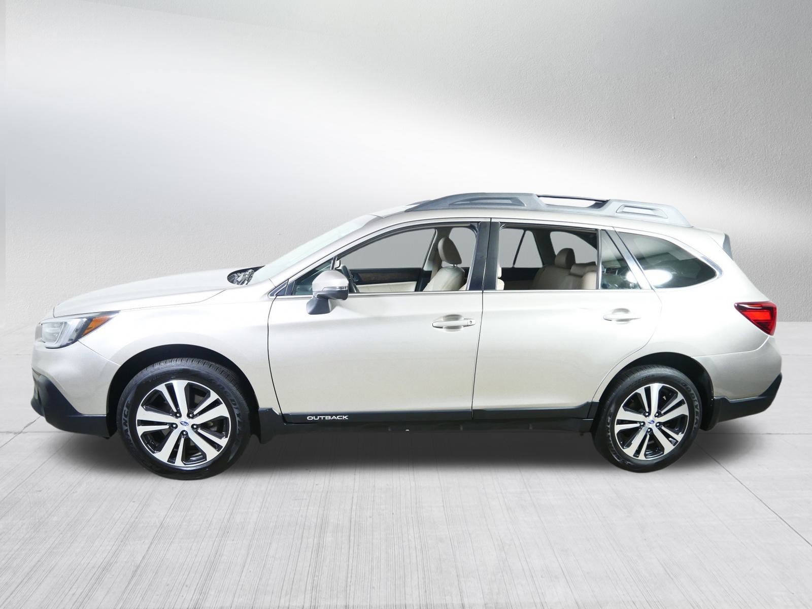 2018 Subaru Outback Limited photo 4