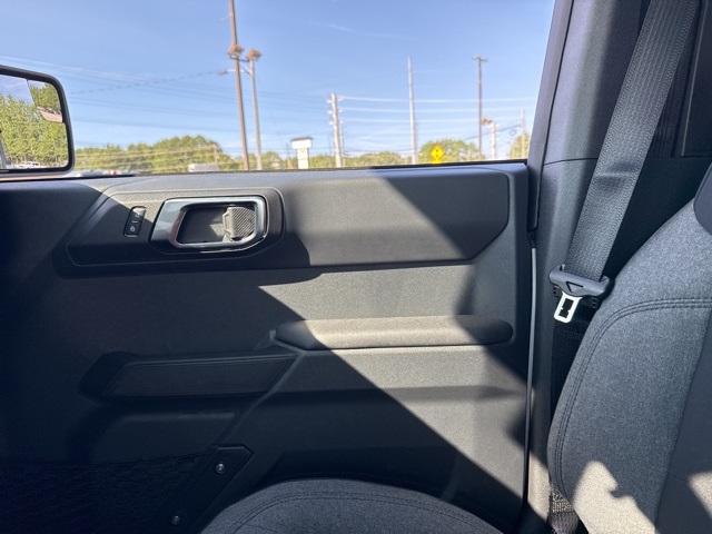 2025 Ford Bronco Base photo 36