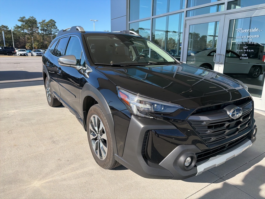 2024 Subaru Outback Touring's photo