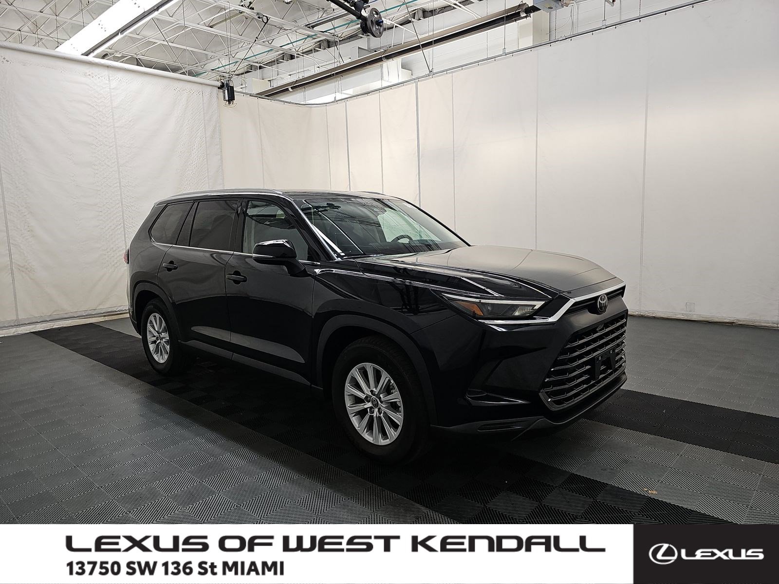 2025 Toyota Grand Highlander XLE's photo