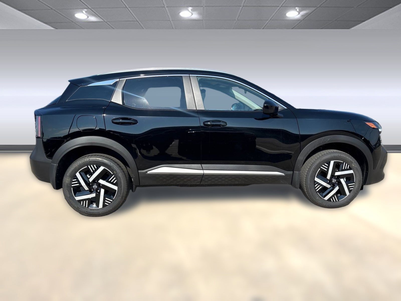 2026 Nissan Kicks SV photo 7