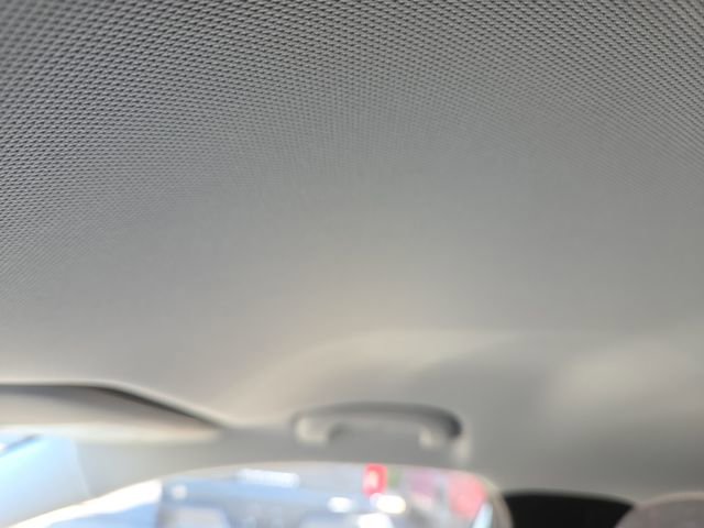 2025 Chevrolet Trax LT photo 21