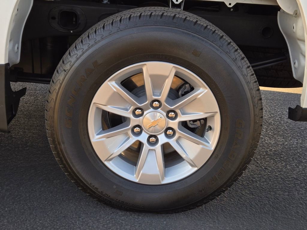 2024 Chevrolet Silverado 1500 photo 9