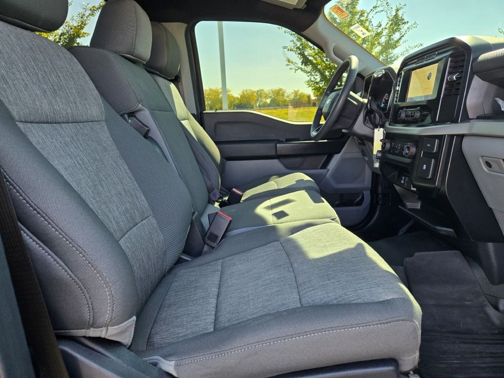 2023 Ford F-150 XL photo 6