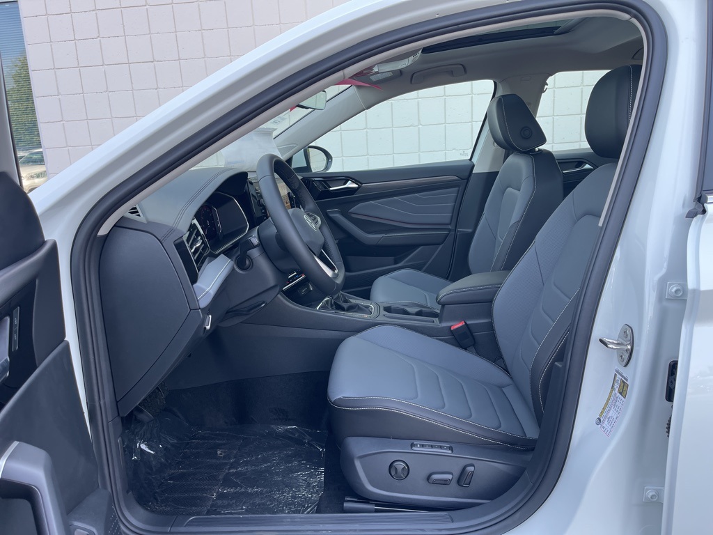 2025 Volkswagen Jetta 1.5T SEL photo 17