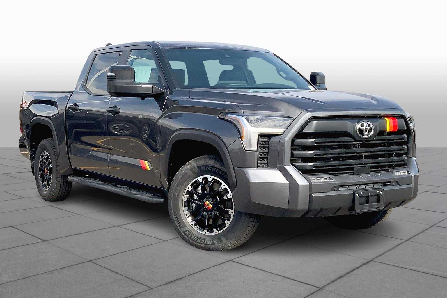 2026 Toyota Tundra SR5 CrewMax photo 2