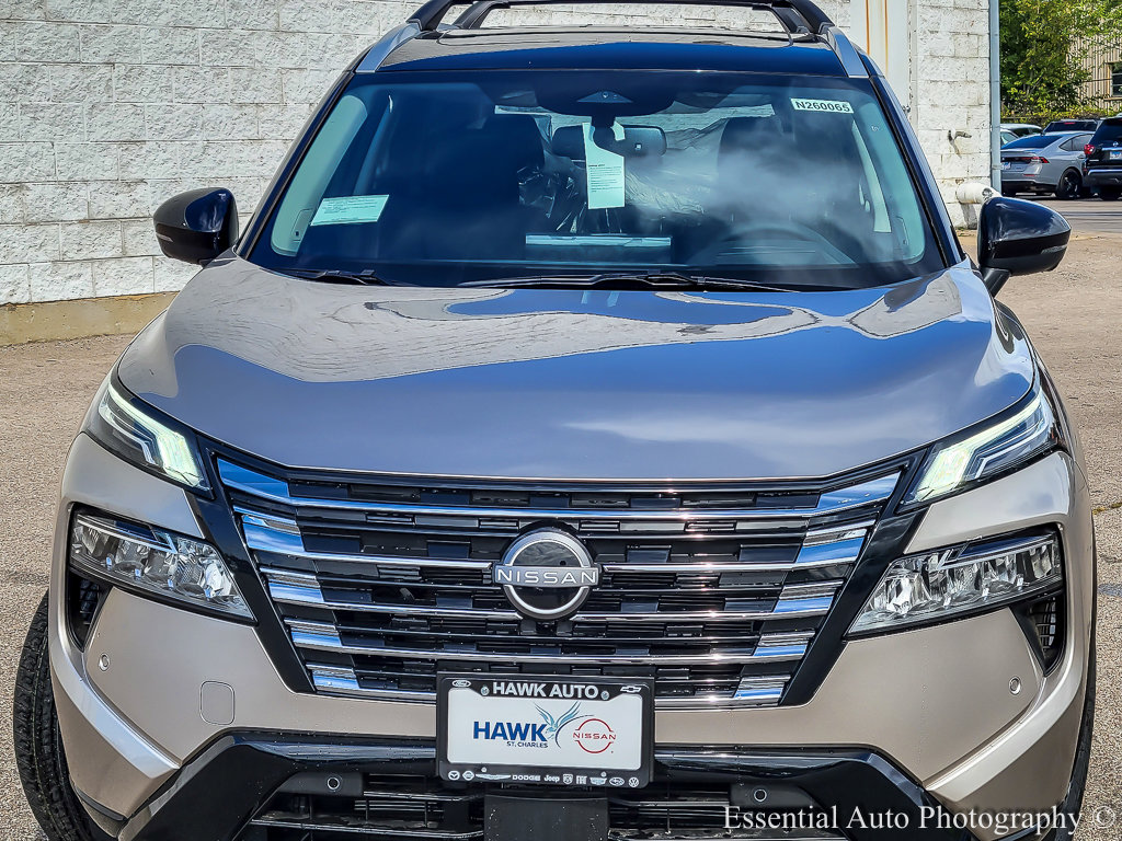 2026 Nissan Rogue Platinum photo 4