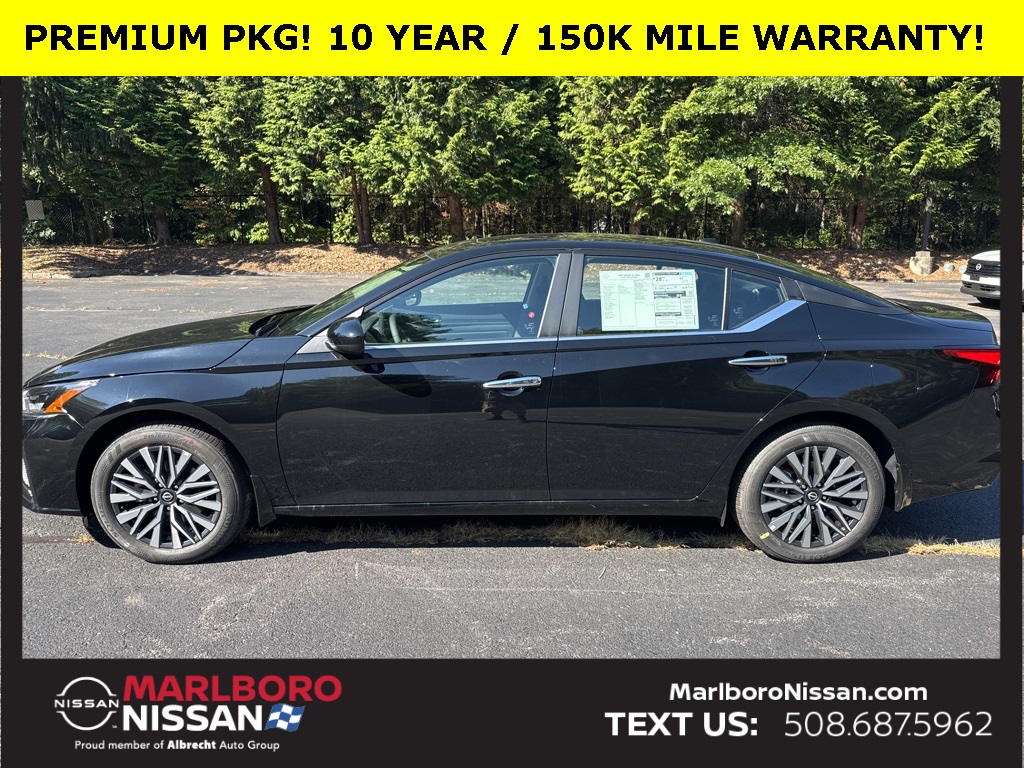 2025 Nissan Altima SV photo 3