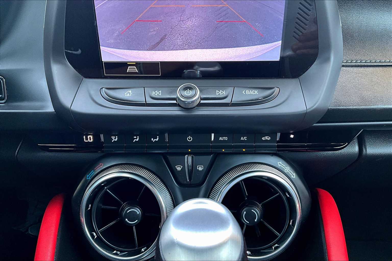 2021 Chevrolet Camaro 1LT photo 25