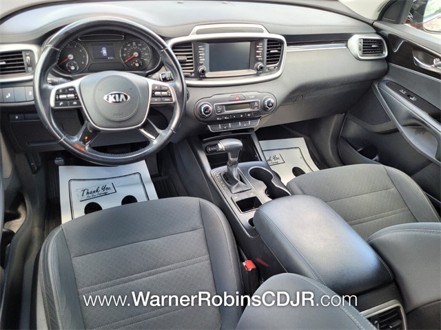 2020 Kia Sorento S photo 8