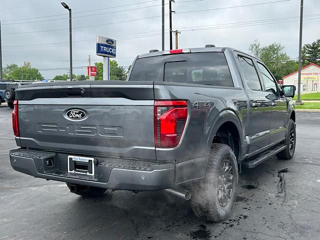 2025 Ford F-150 XLT photo 11