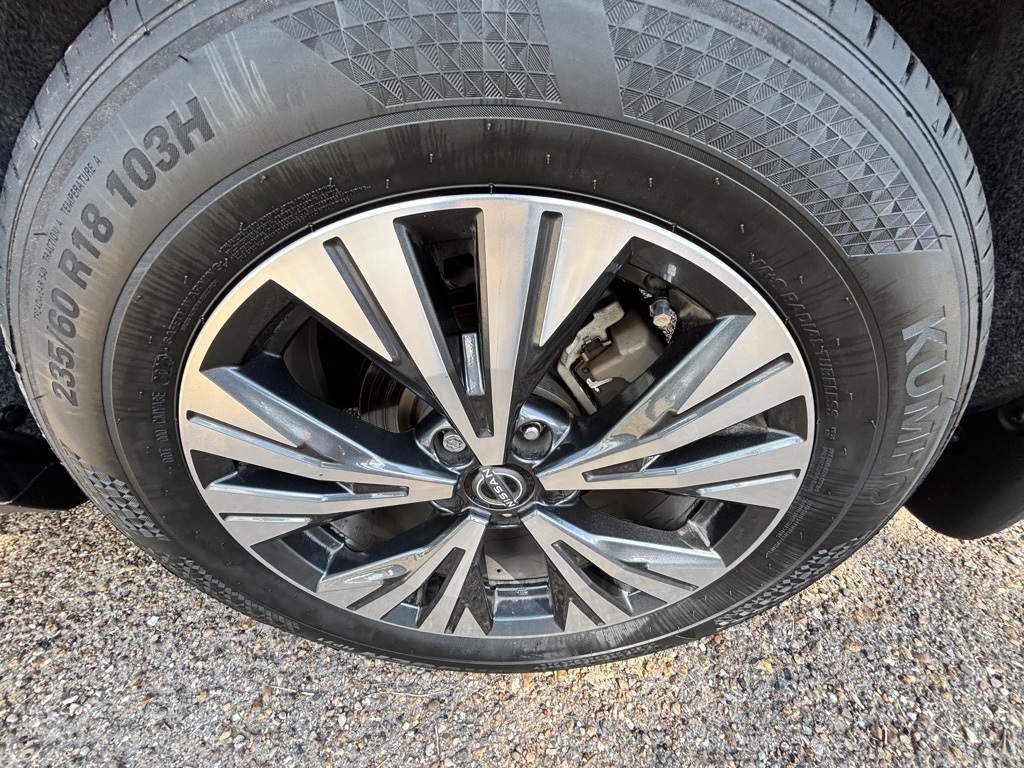 2023 Nissan Rogue SV photo 19