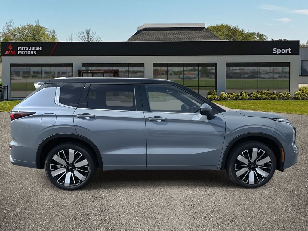 2025 Mitsubishi Outlander SEL photo 2