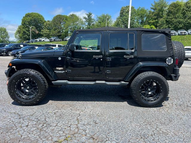 2015 Jeep Wrangler Unlimited Sahara photo 3