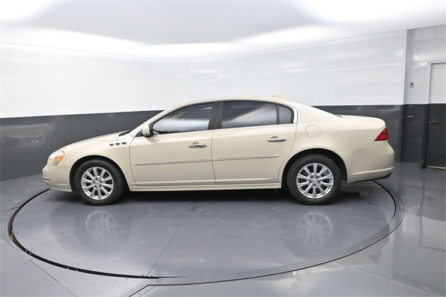 2011 Buick Lucerne CX photo 4