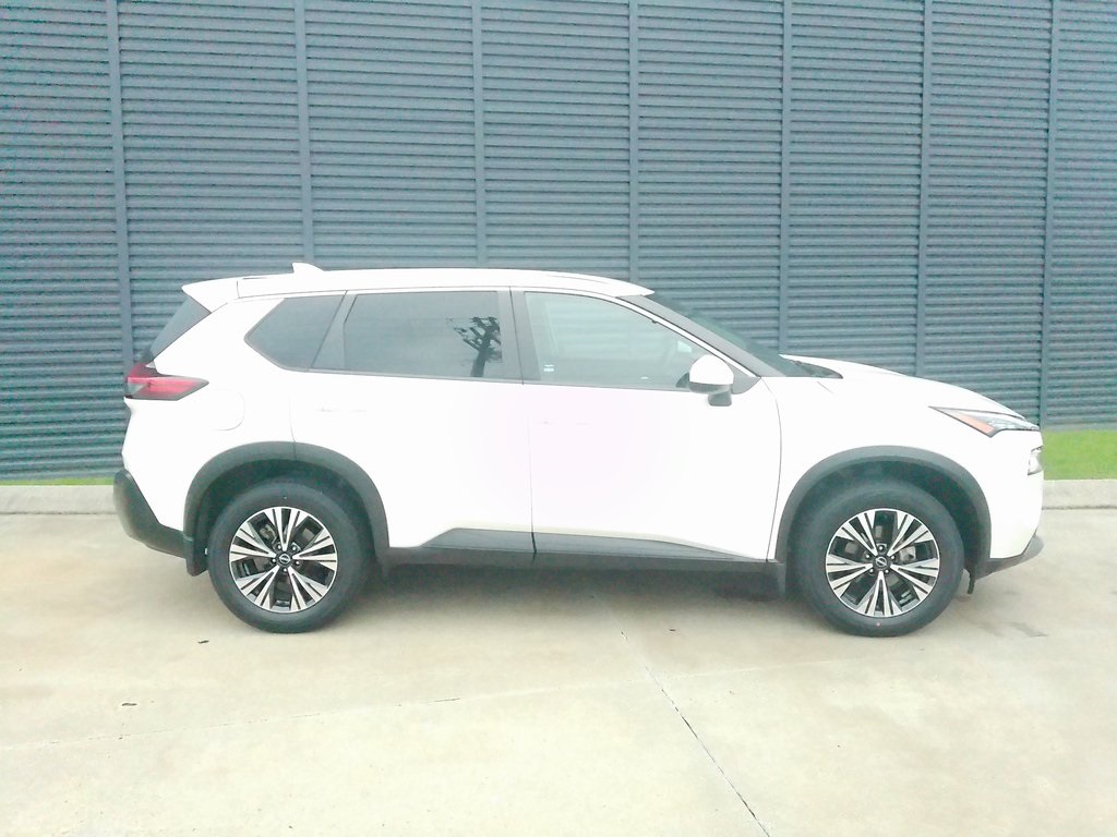 2023 Nissan Rogue SV photo 2
