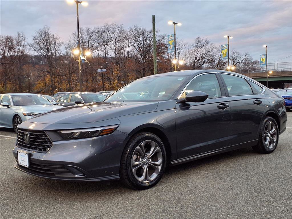 2024 Honda Accord 1.5T EX photo 3