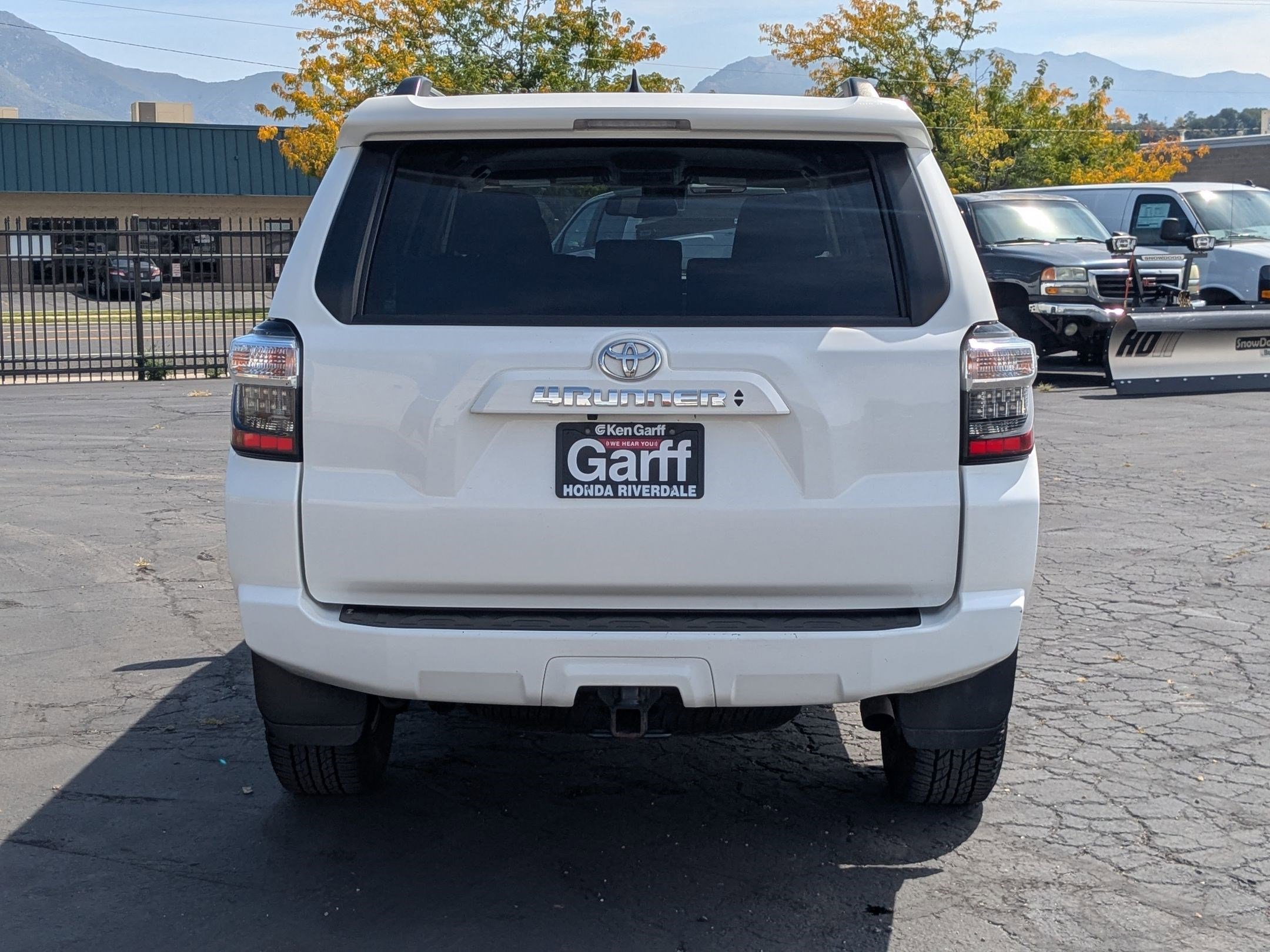 2021 Toyota 4Runner SR5 photo 4
