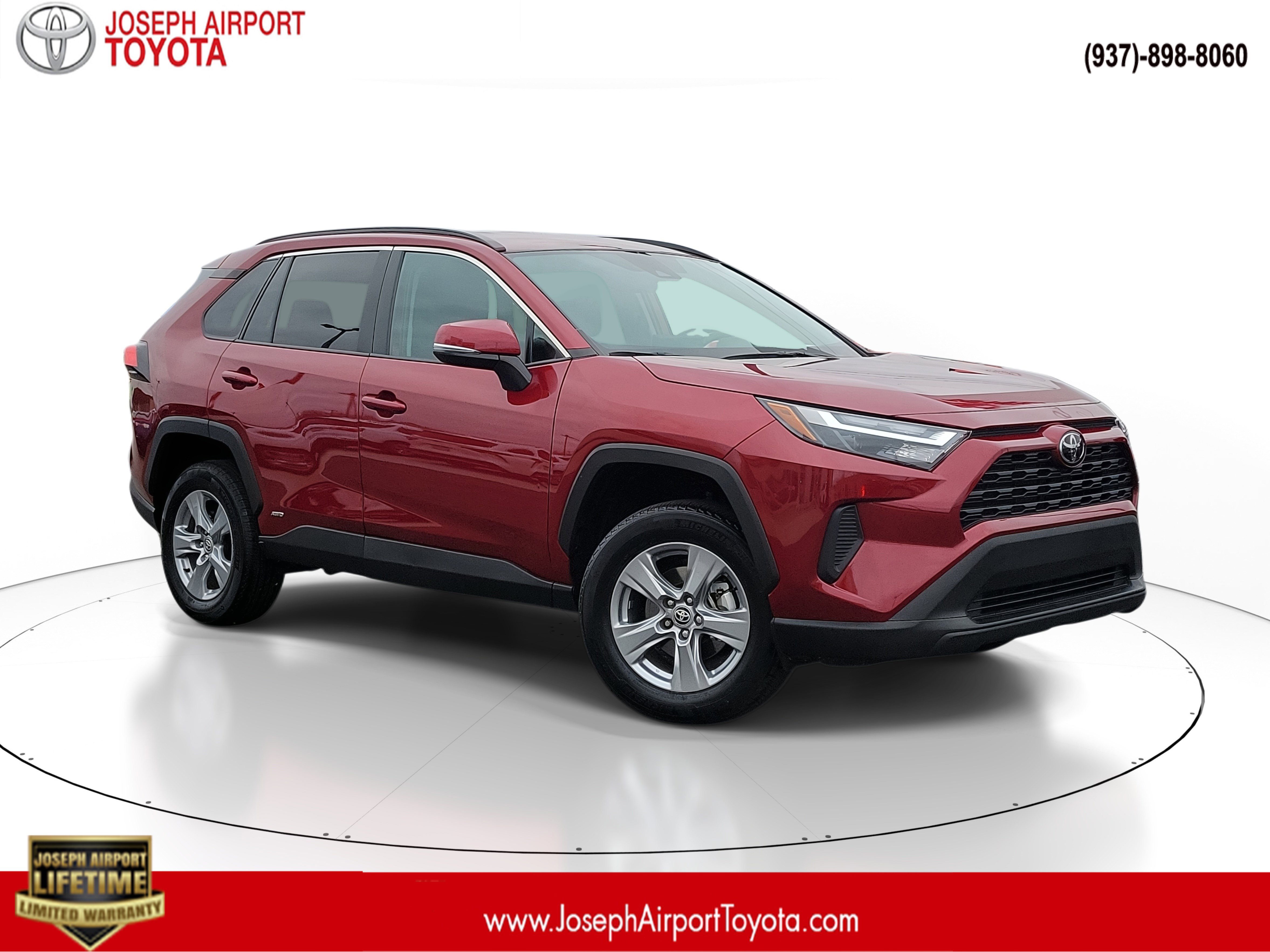 2025 Toyota RAV4 XLE's photo