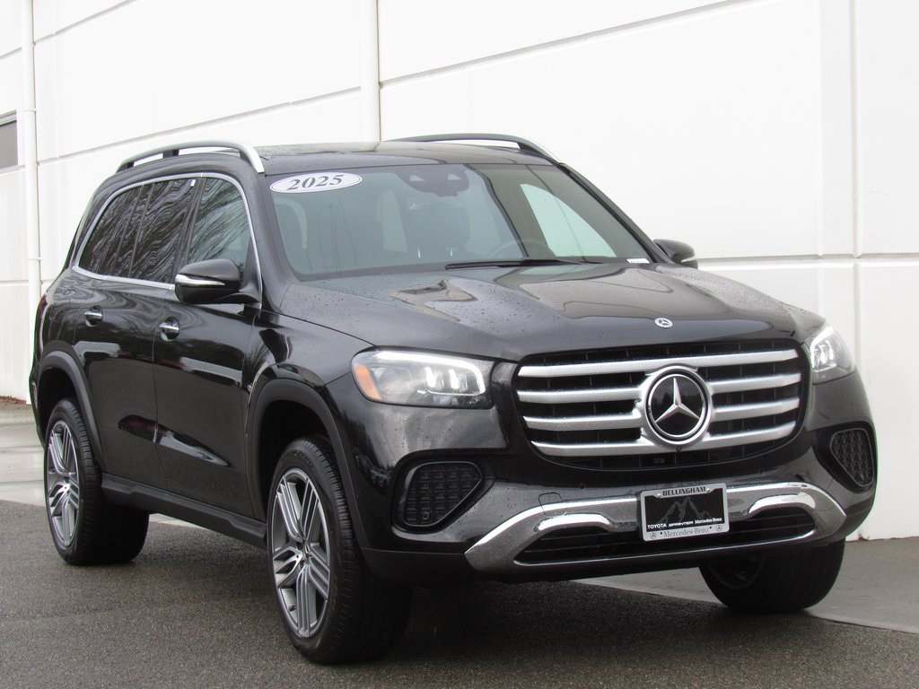2025 Mercedes Benz GLS 450 4MATIC photo 2