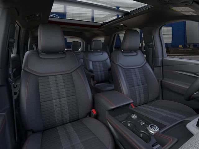 2025 Ford Explorer ST-Line photo 7