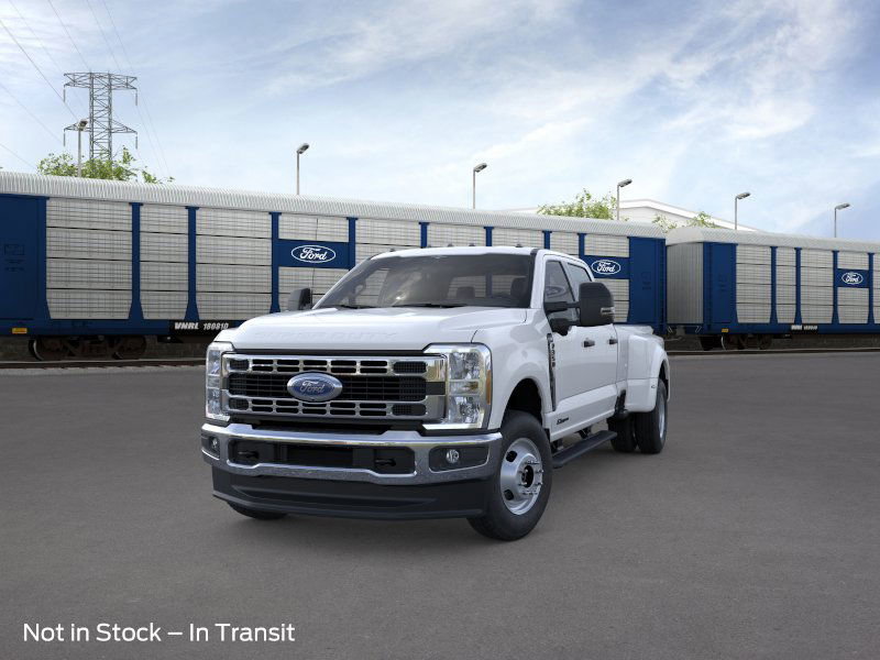 2026 Ford F-350 XLT photo 2