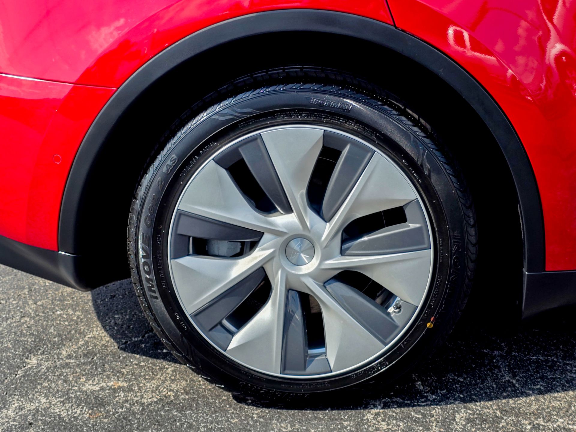 2021 Tesla Model Y Long Range photo 24