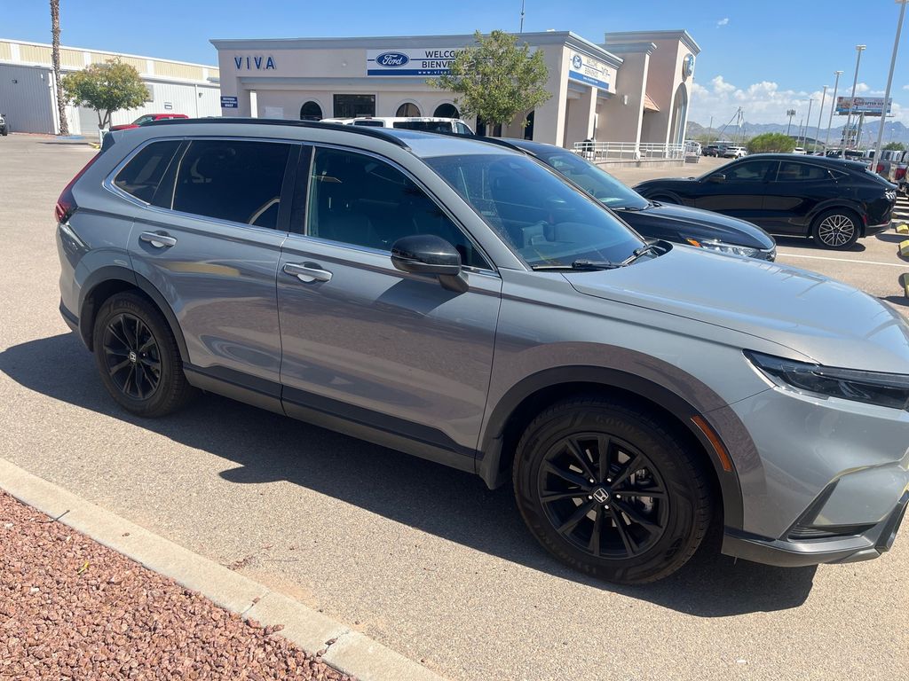 2023 Honda CR-V Hybrid Sport photo 3