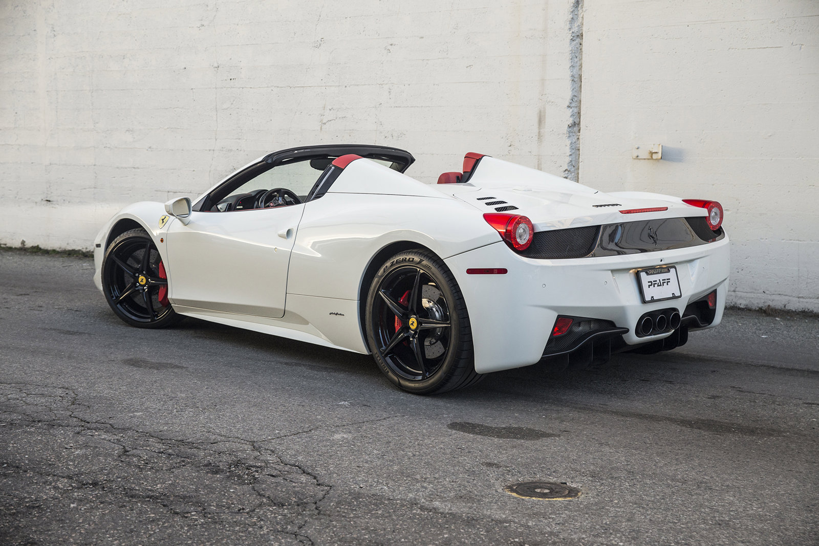 Pre-Owned 2014 Ferrari 458 Italia Spider Carbon Fiber